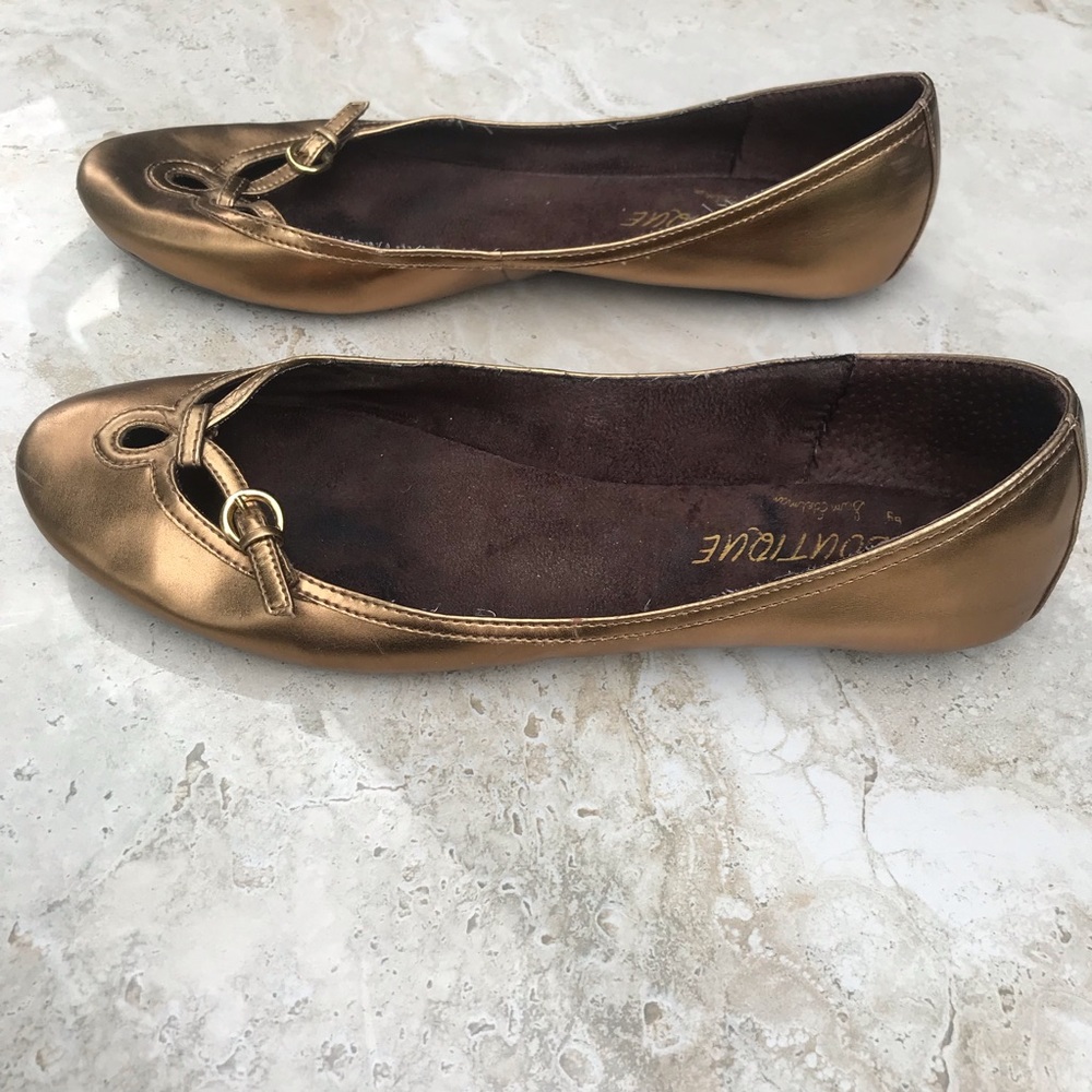 Se boutique Sam Edelman flats gold sZ 8 shoes